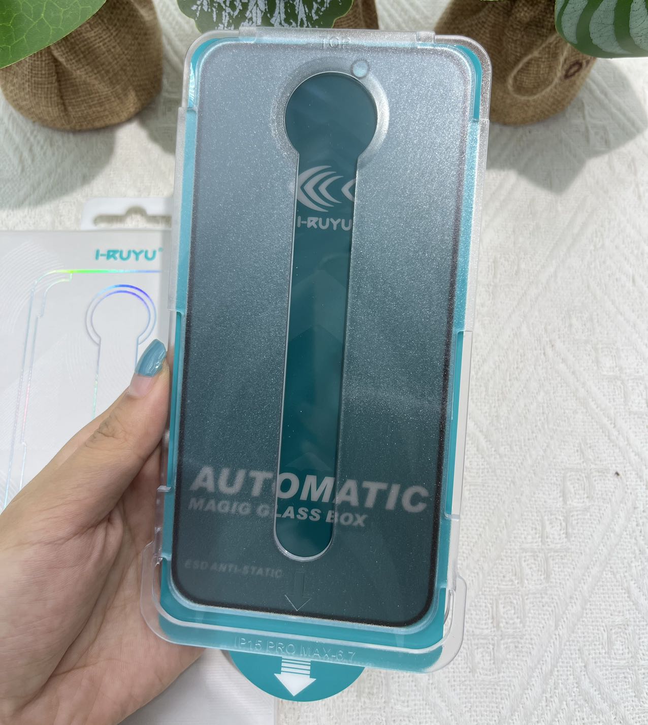 Защитное антистатическое стекло для iPhone Ghost с инструментом для установки