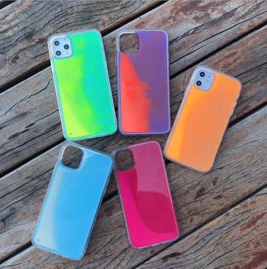 Parlayan iPhone Kılıf – Floresan Quicksand Sıvı Parlak Kum Kılıf