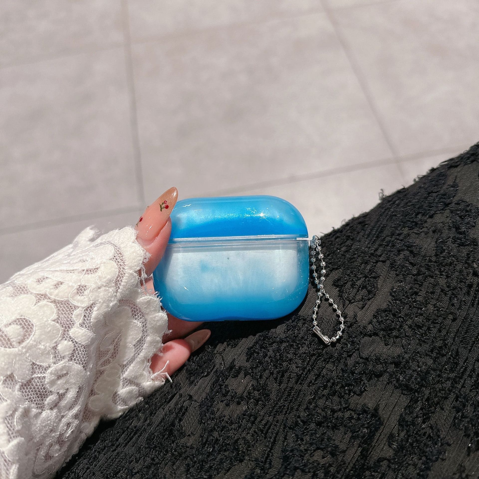 Parlayan AirPods Kulaklık Kılıfı – Floresan Quicksand Sıvı Parlak Kum Kılıf - Bi Elma