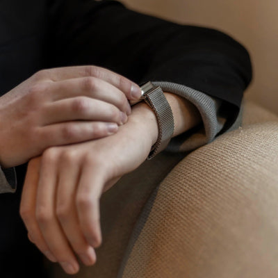 Milano Paslanmaz Çelik Hasır Akıllı Saat Kordonu - Bi Elma